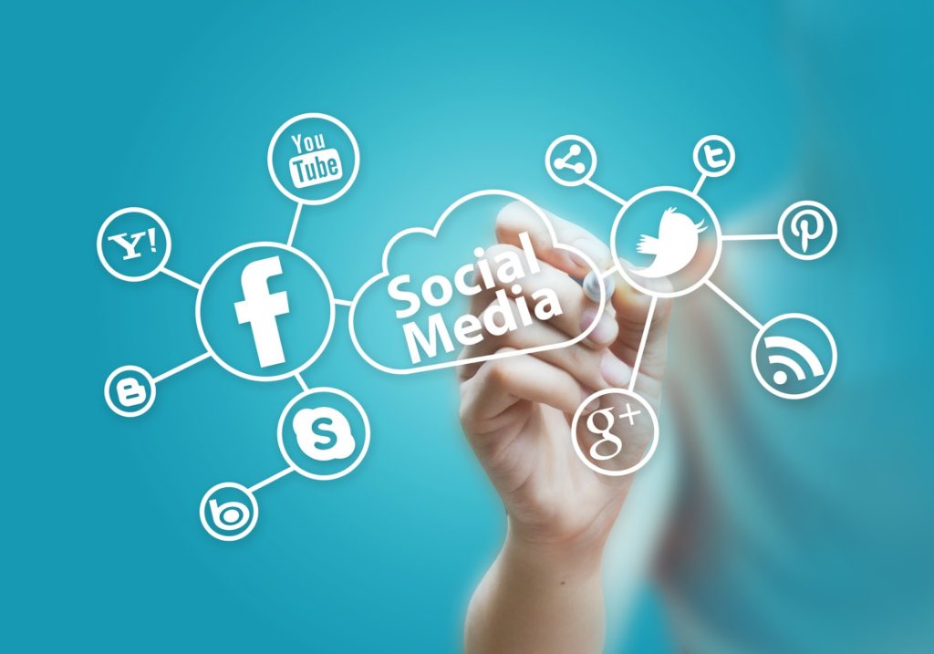 Social media là gì? giúp tăng tốc độ chia sẻ thông tin